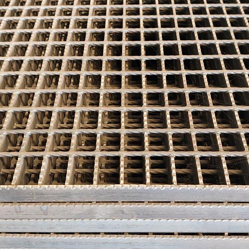 鋼格板鋼格柵板應用在工業廠房上的好處