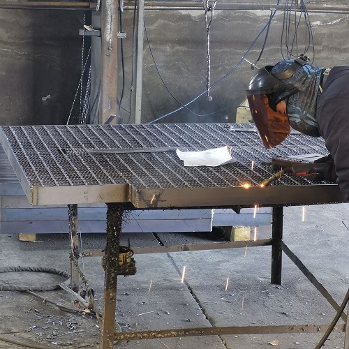 鋼格板采購避坑指南：這5個參數(shù)不懂，小心被坑！