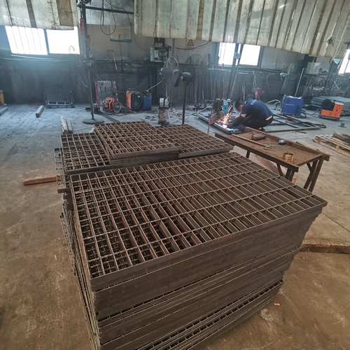 鋼格板在數據中心冷熱通道管理中的作用